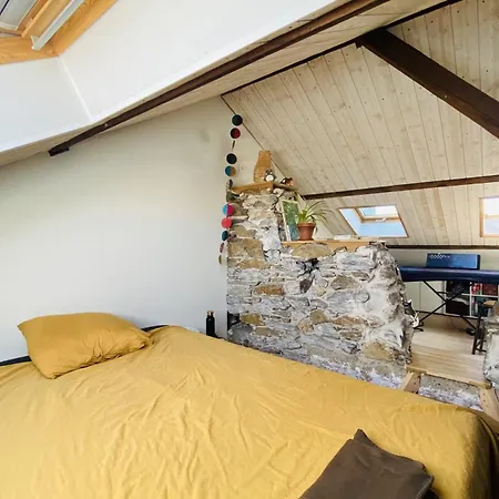 דירה Romantic Getaway In The Heart Of